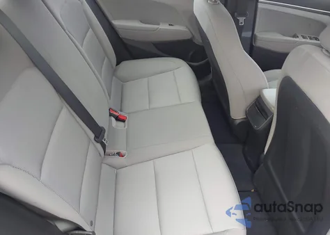 2017 Hyundai Elantra Se из США, поврежденный, VIN 5NPD74LF8HH116761